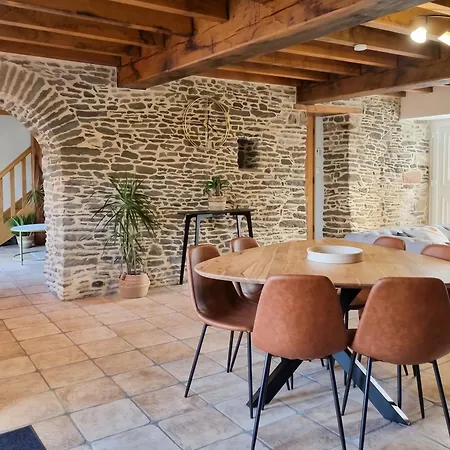 Au Mont De La Rive Vakantiehuis