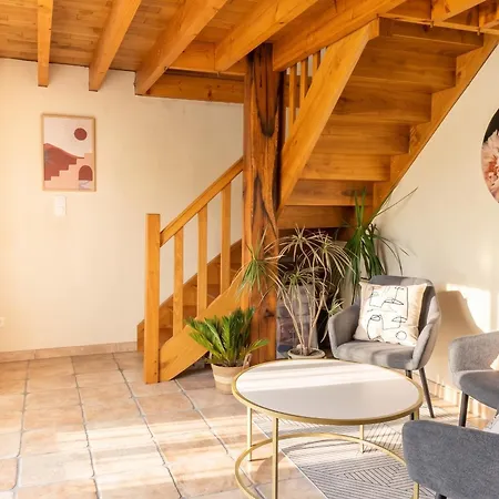 Au Mont De La Rive Vakantiehuis